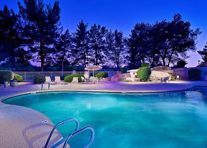 Apartment Prime Area, 5 Pool Areas, Hot Tub, Golf View